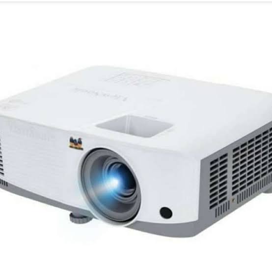 Proyektor untuk Kajian dan Acara Masjid 